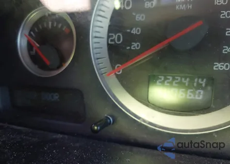 2013 Volvo Xc90 3.2/3.2 Platinum/3.2 Premier Plus z USA, uszkodzony, nr VIN YV4952CY8D1639617